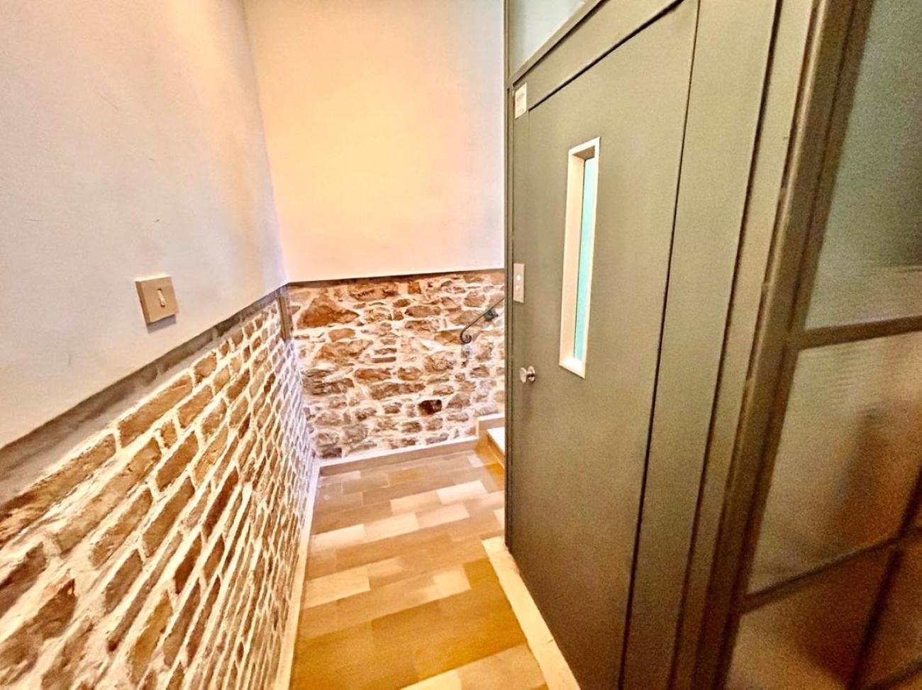 Paulis - Semiattico In Pieno Centro A Sirolo, Con Meravigliosa Vista Mare Apartment Bagian luar foto